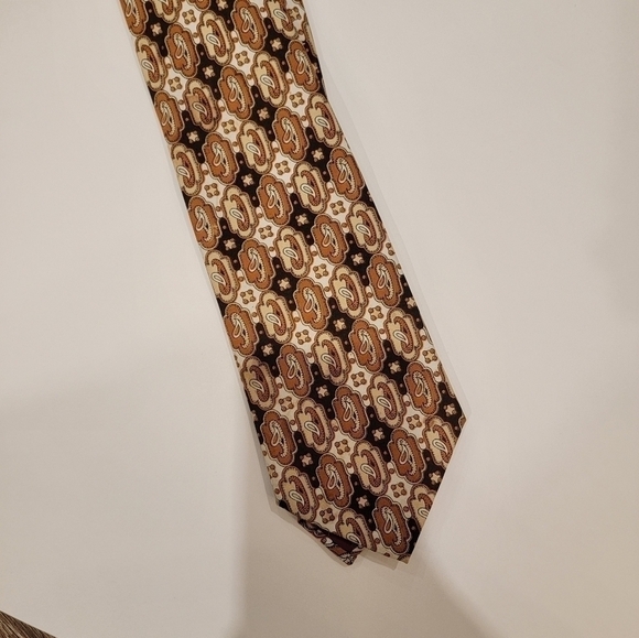 Vintage Imperial 70's Paisley Neck Tie - Picture 2 of 4